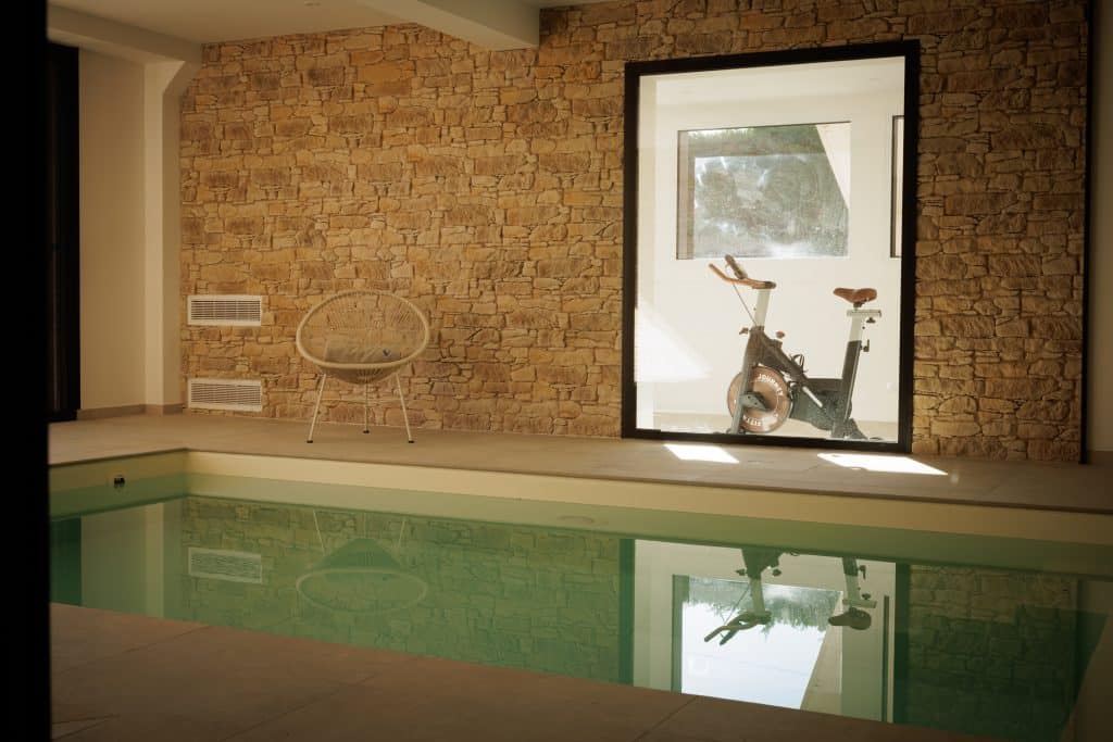 Villa Seventy piscine interieure 3